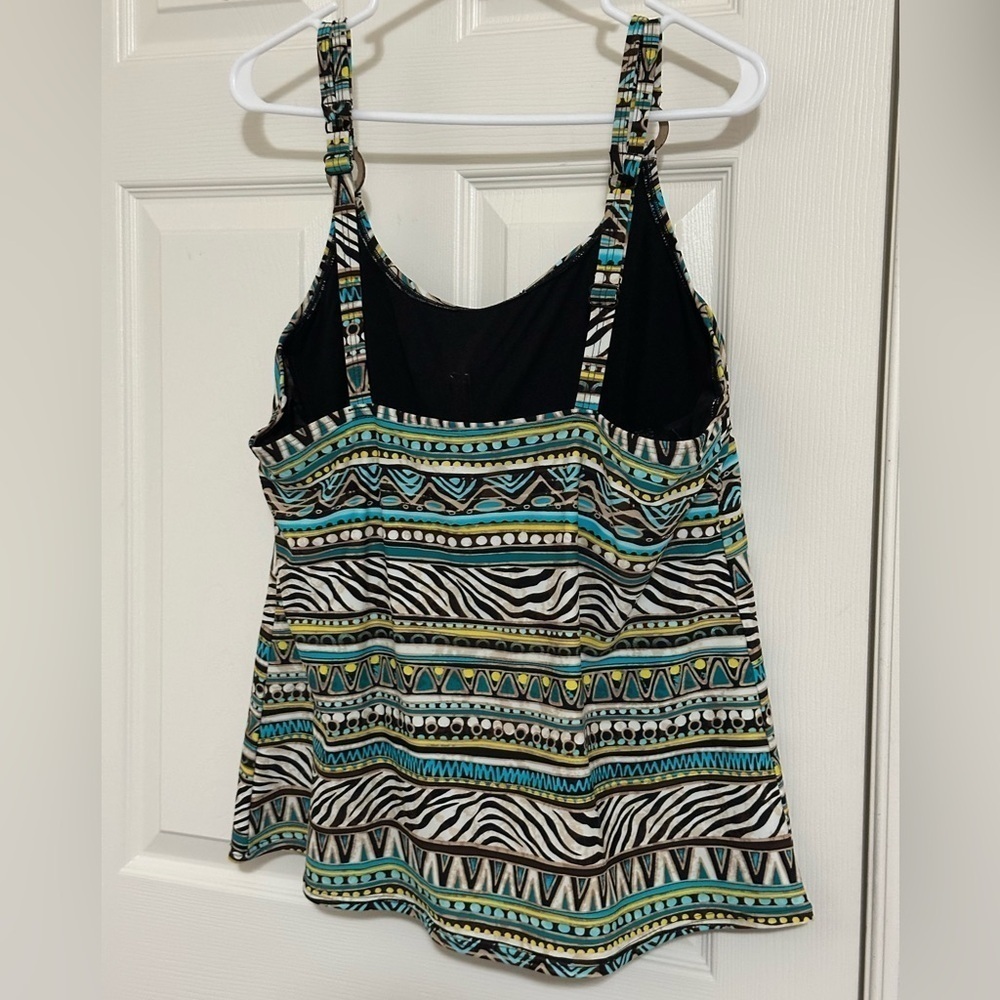 Christina Multicolor Patterned Tankini Top - Picture 3 of 10